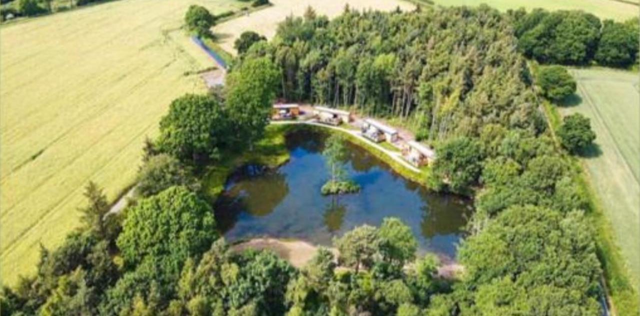 Rowan Boutique Lodge For Couples With A Dog Йорк Екстериор снимка