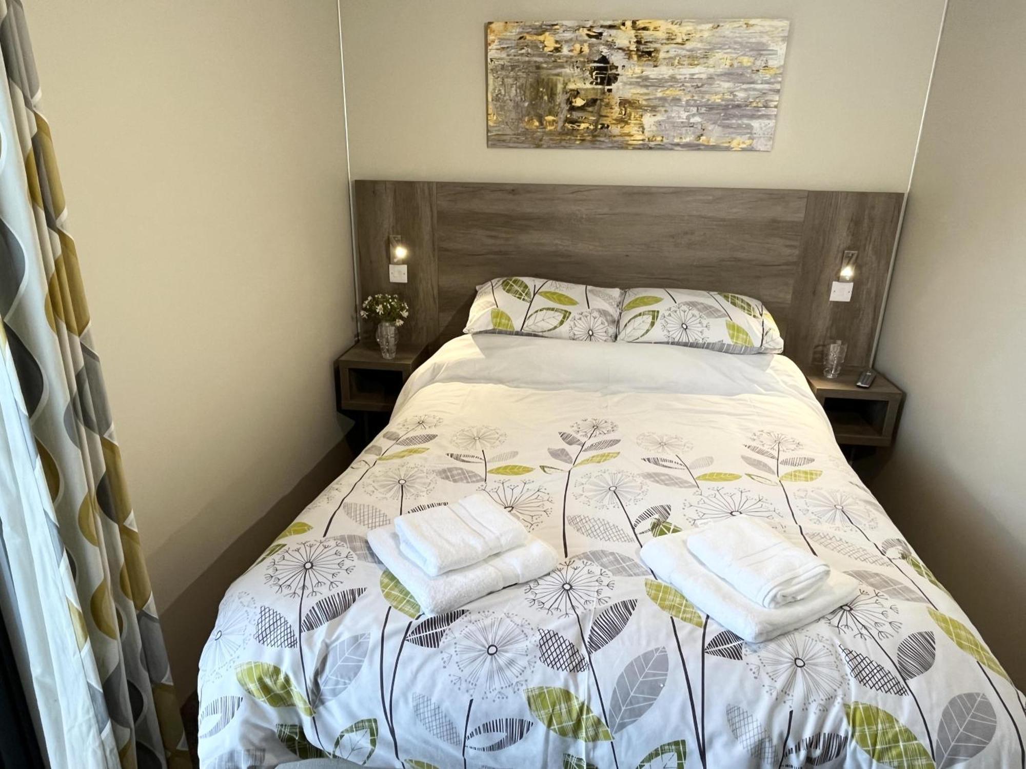 Rowan Boutique Lodge For Couples With A Dog Йорк Екстериор снимка